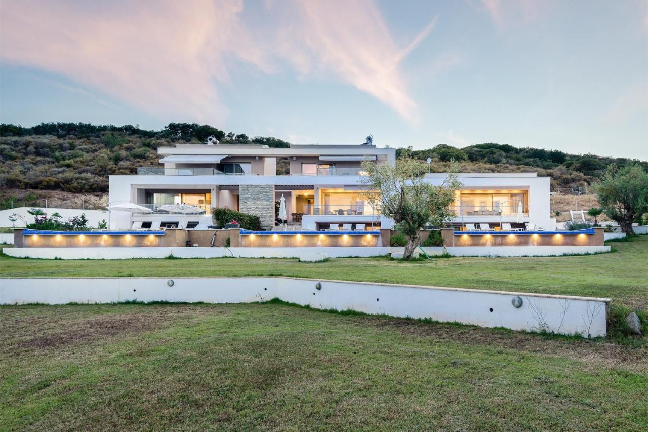 Afisia Villas Sarti Esterno foto