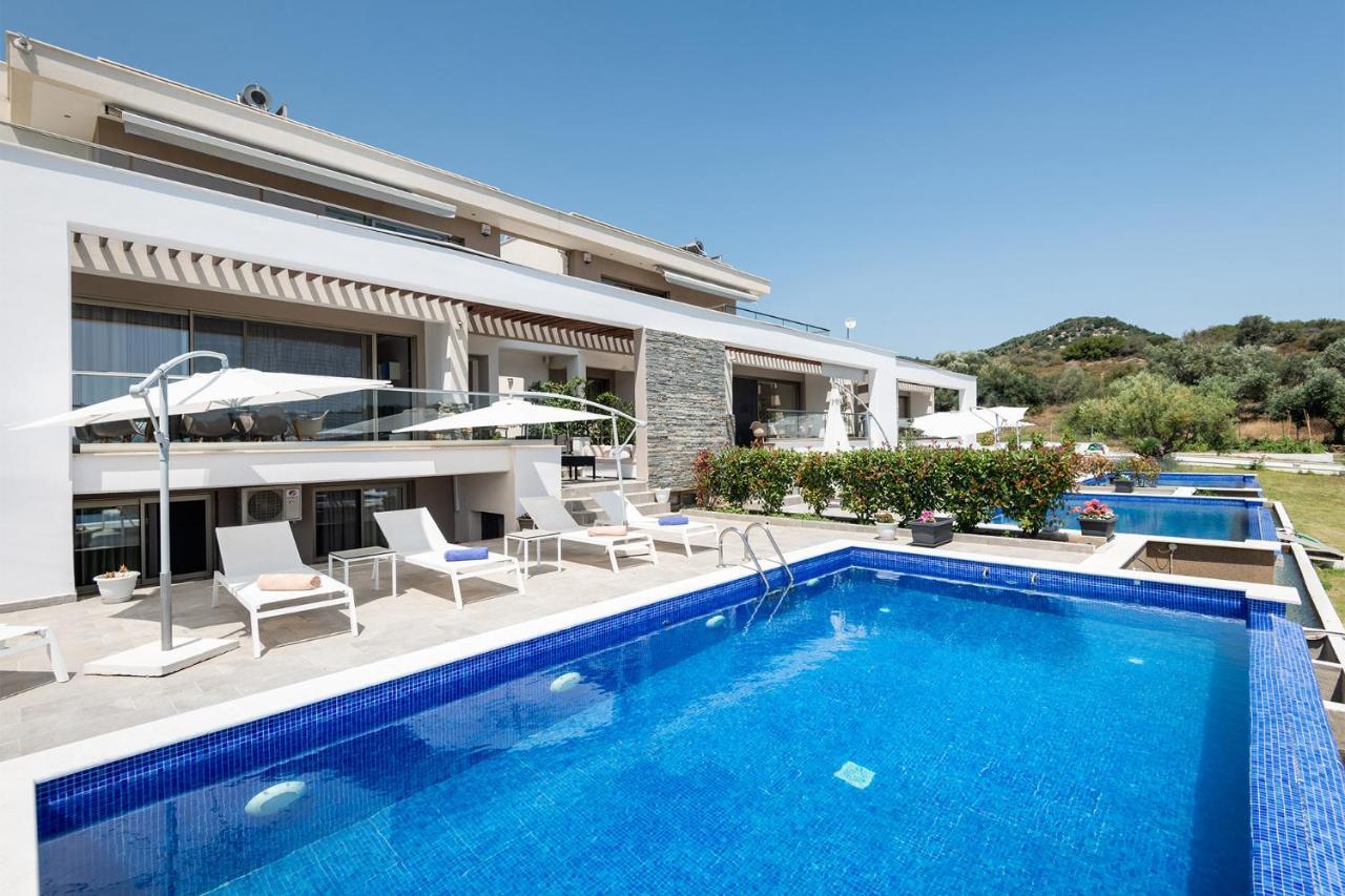 Afisia Villas Sarti Esterno foto